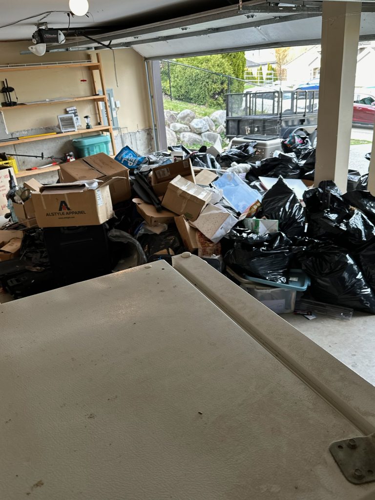 Rubbish Removal White Rock, Rubbish Removal Delta, Rubbish Removal Langley, Rubbish Removal south surrey, Rubbish Removal near me, Rubbish Removal Surrey, Prompt and Professional Service We understand that time is of the essence. Our team is dedicated to providing prompt and professional junk removal services tailored to your schedule.